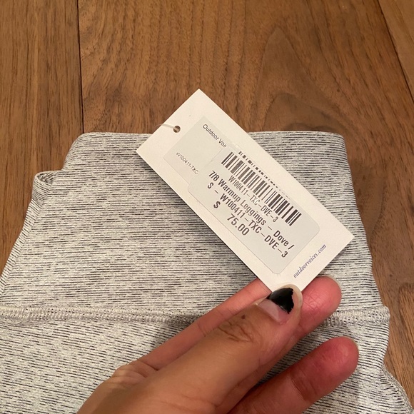 NWT Outdoor Voices 7/8 Warmup Legging in Dove - Picture 4 of 5